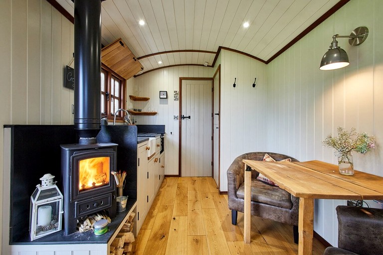 Huts (United Kingdom, --, Wales)