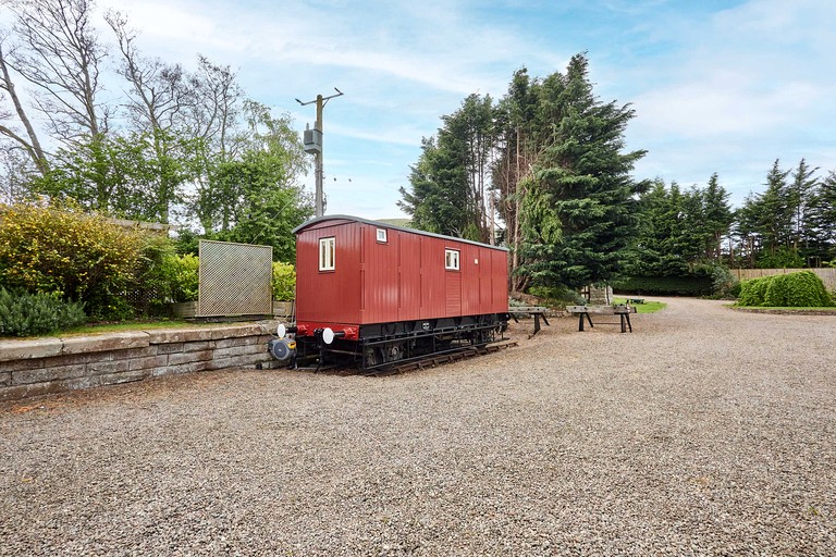 Cabins (United Kingdom, --, England)