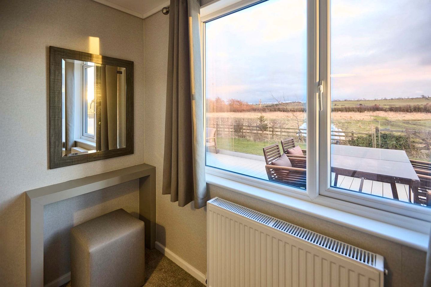 Tranquil Pet-Friendly Lodge with Sunken Hot Tub and Serene Views for a Peaceful Escape to the Countryside near Hexham, England
