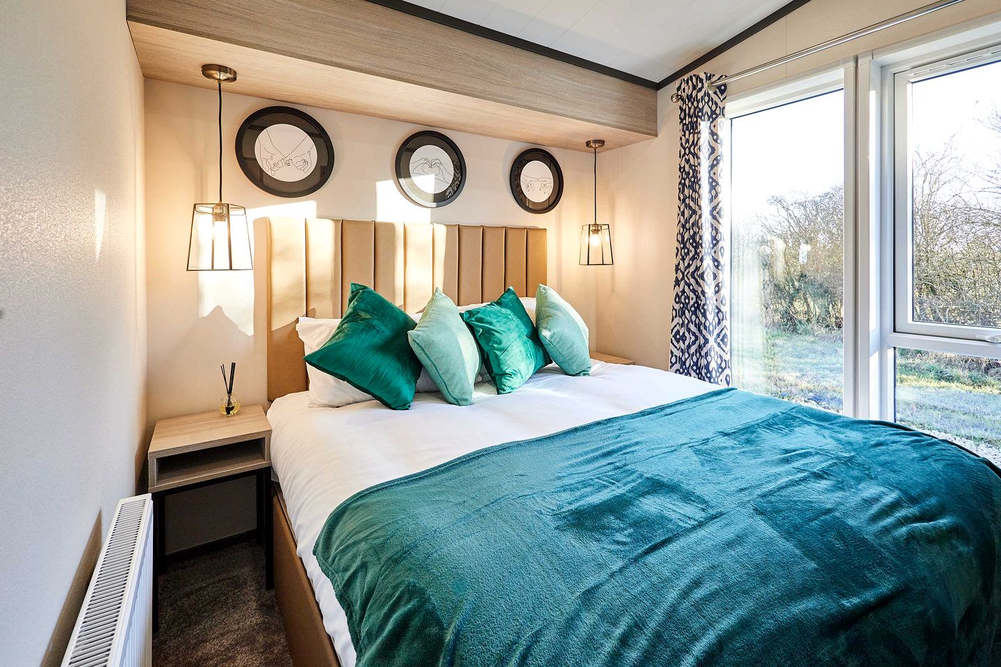 Stylish Dog-Friendly Lodge with Spacious Deck near Pickering in Scenic North Yorkshire