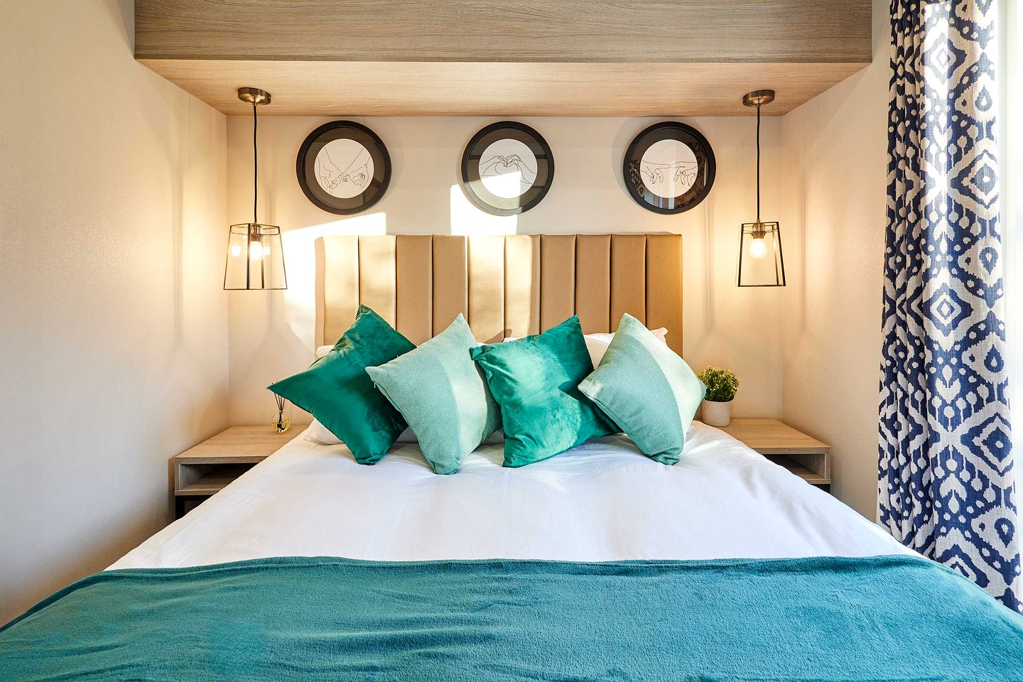 Stylish Dog-Friendly Lodge with Spacious Deck near Pickering in Scenic North Yorkshire
