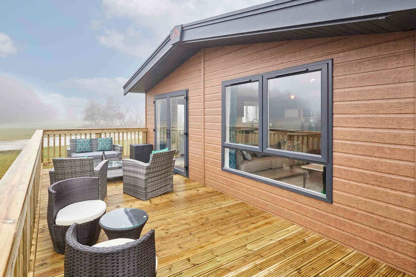 Luxury Lodge with Scenic Deck and Deer Views near Pickering in North Yorkshire