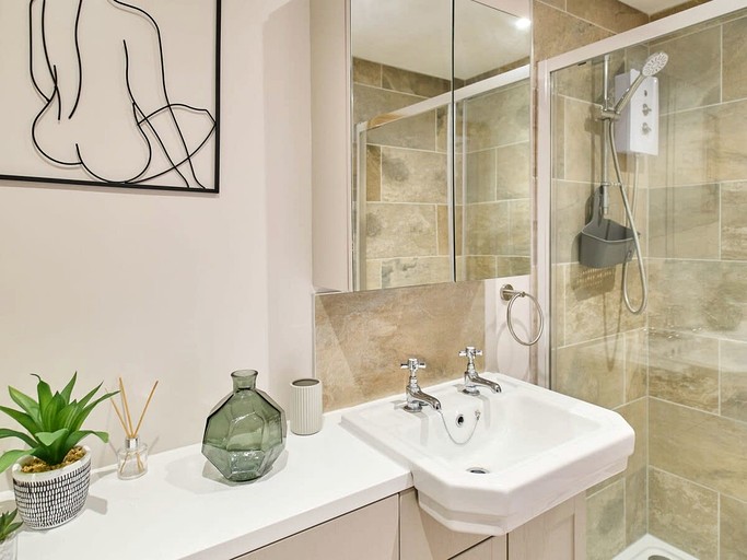 Vacation Rentals (United Kingdom, --, England)