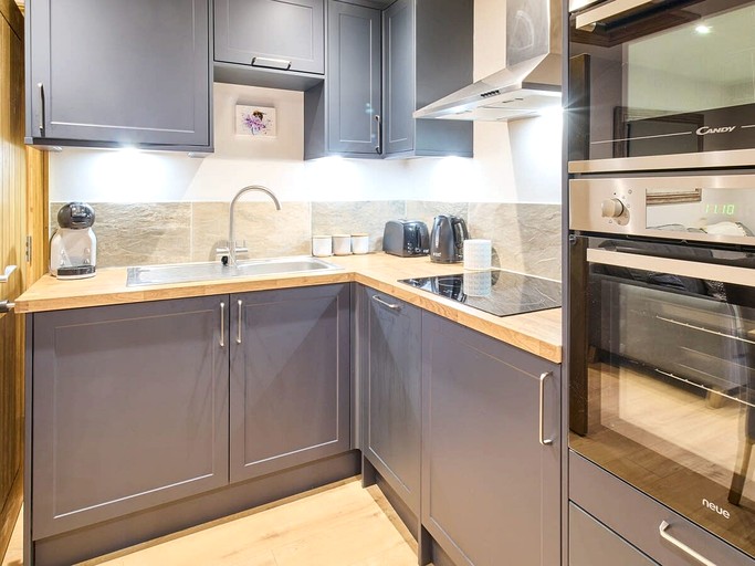 Vacation Rentals (United Kingdom, --, England)