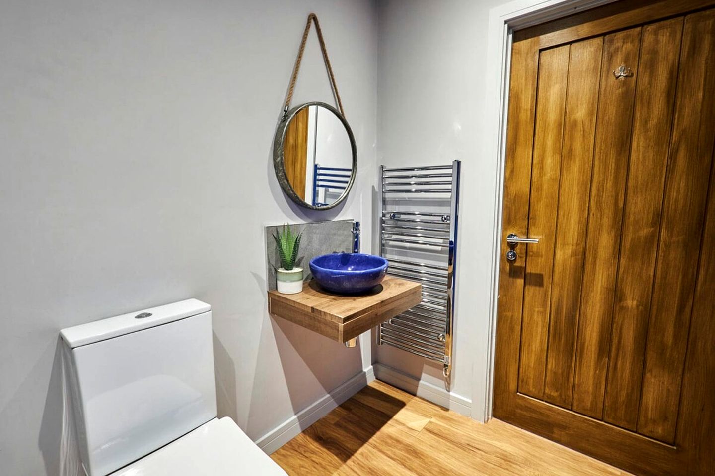 Luxurious Wooden Lodge with Stylish Design near Alnwick Castle, Northumberland