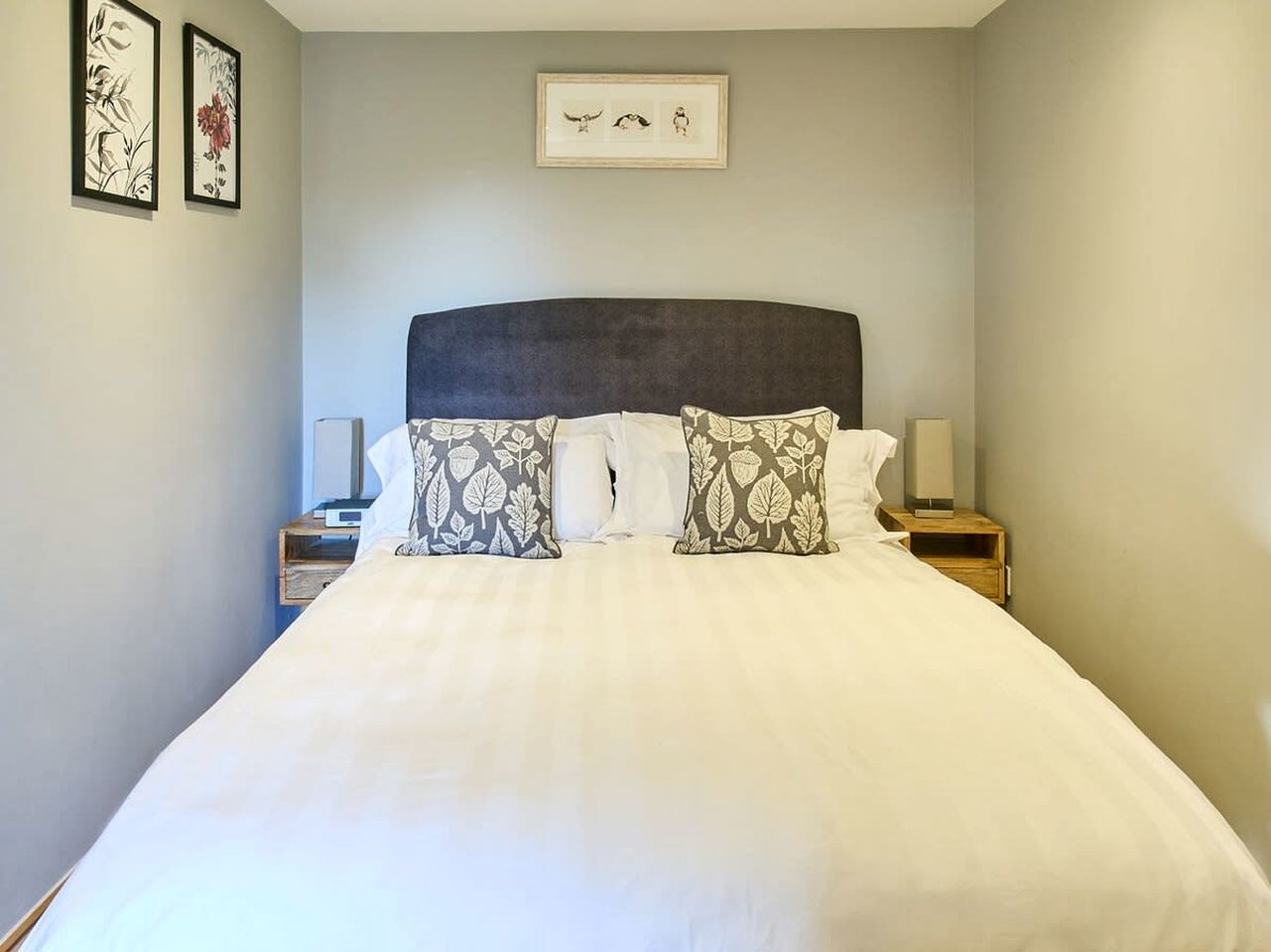 Charming Barn Stay with Orchard Views near Ashford, Kent
