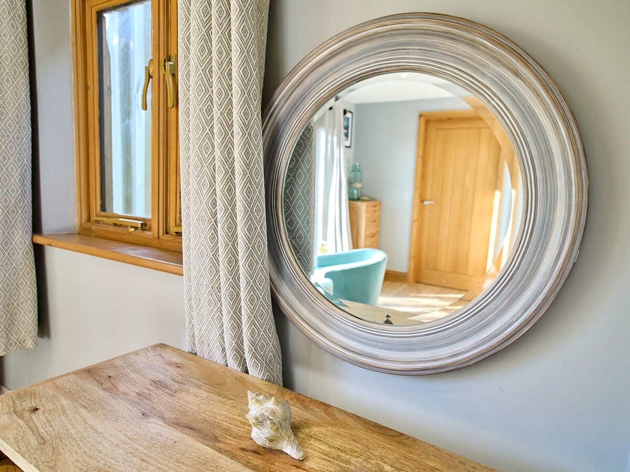 Charming Barn Stay with Orchard Views near Ashford, Kent