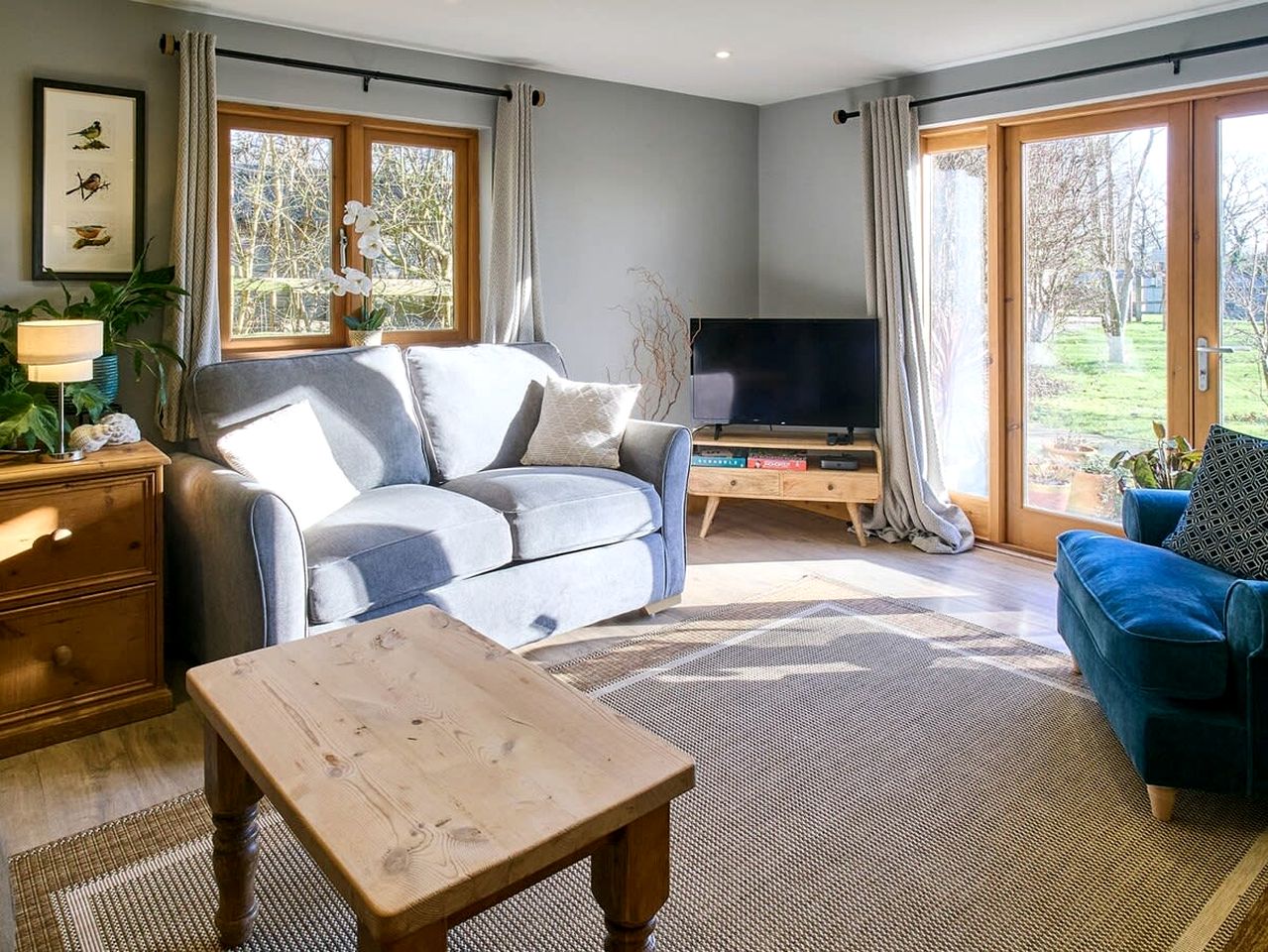 Charming Barn Stay with Orchard Views near Ashford, Kent
