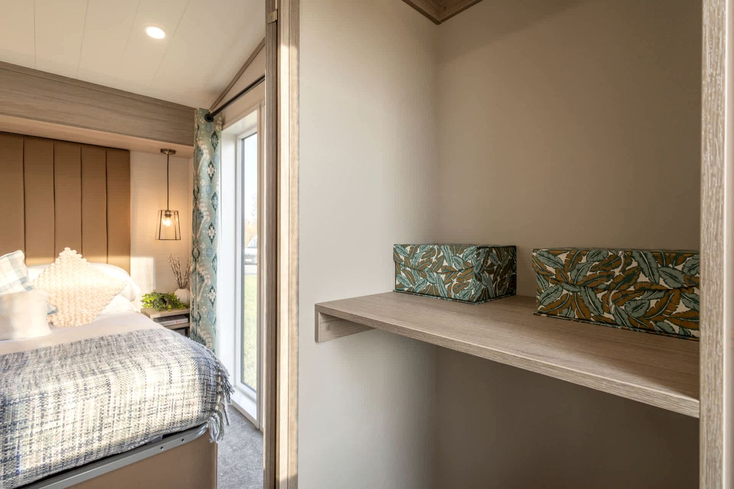 Spacious Lodge with Stunning Countryside Views for a Relaxing Getaway near Pickering, England