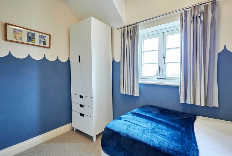 Vacation Rentals (United Kingdom, --, England)