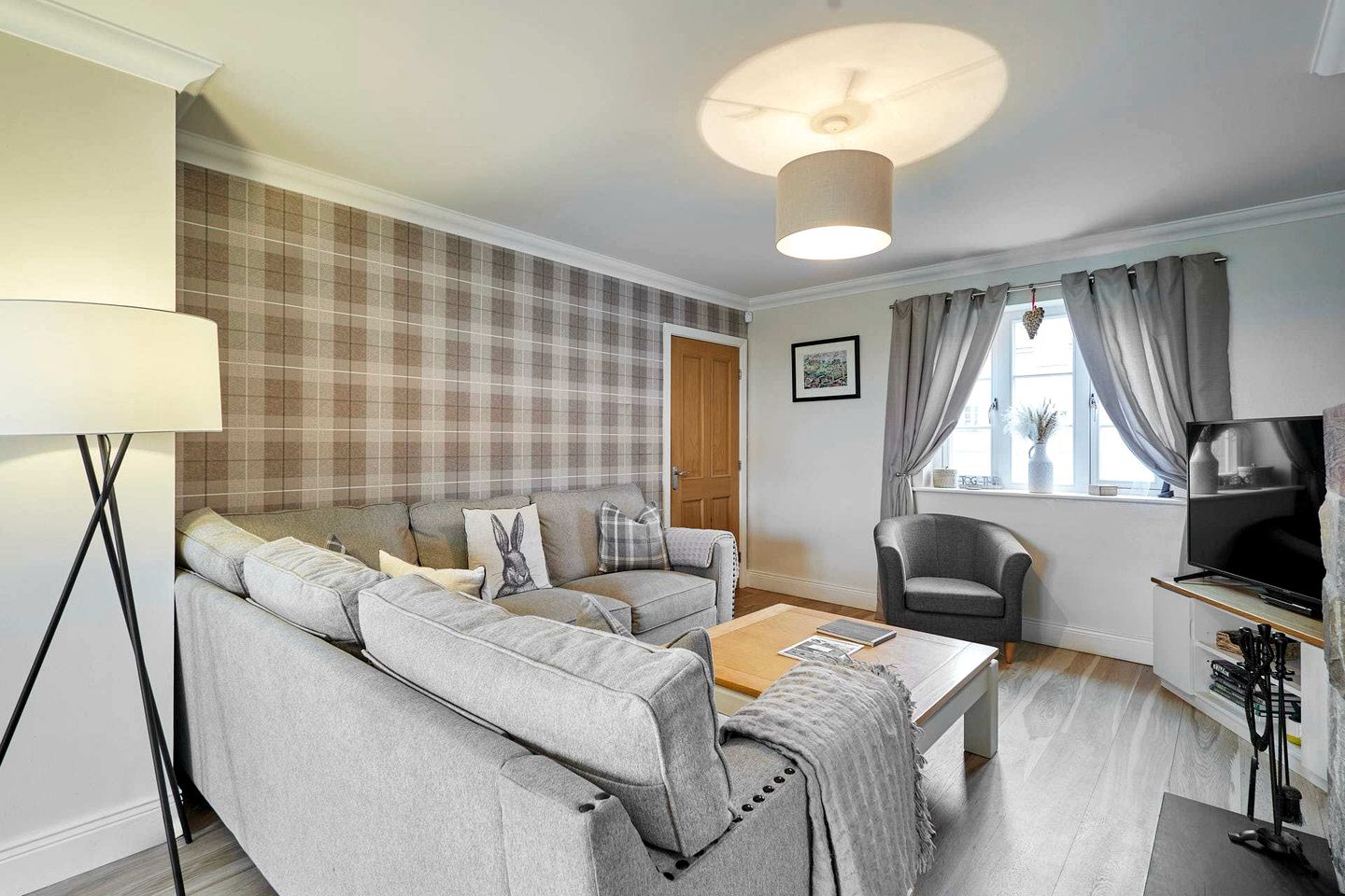 Charming Northumbrian Stone Holiday Home with Garden & Sea Views near Alnwick, Northumberland