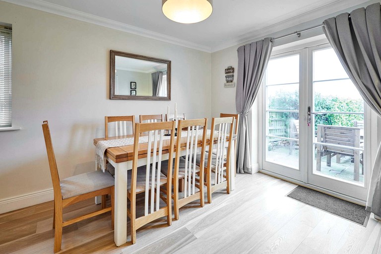 Vacation Rentals (United Kingdom, --, England)