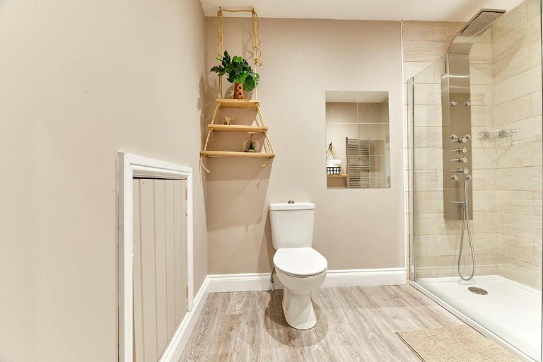 Vacation Rentals (United Kingdom, --, England)