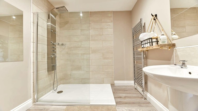 Vacation Rentals (United Kingdom, --, England)
