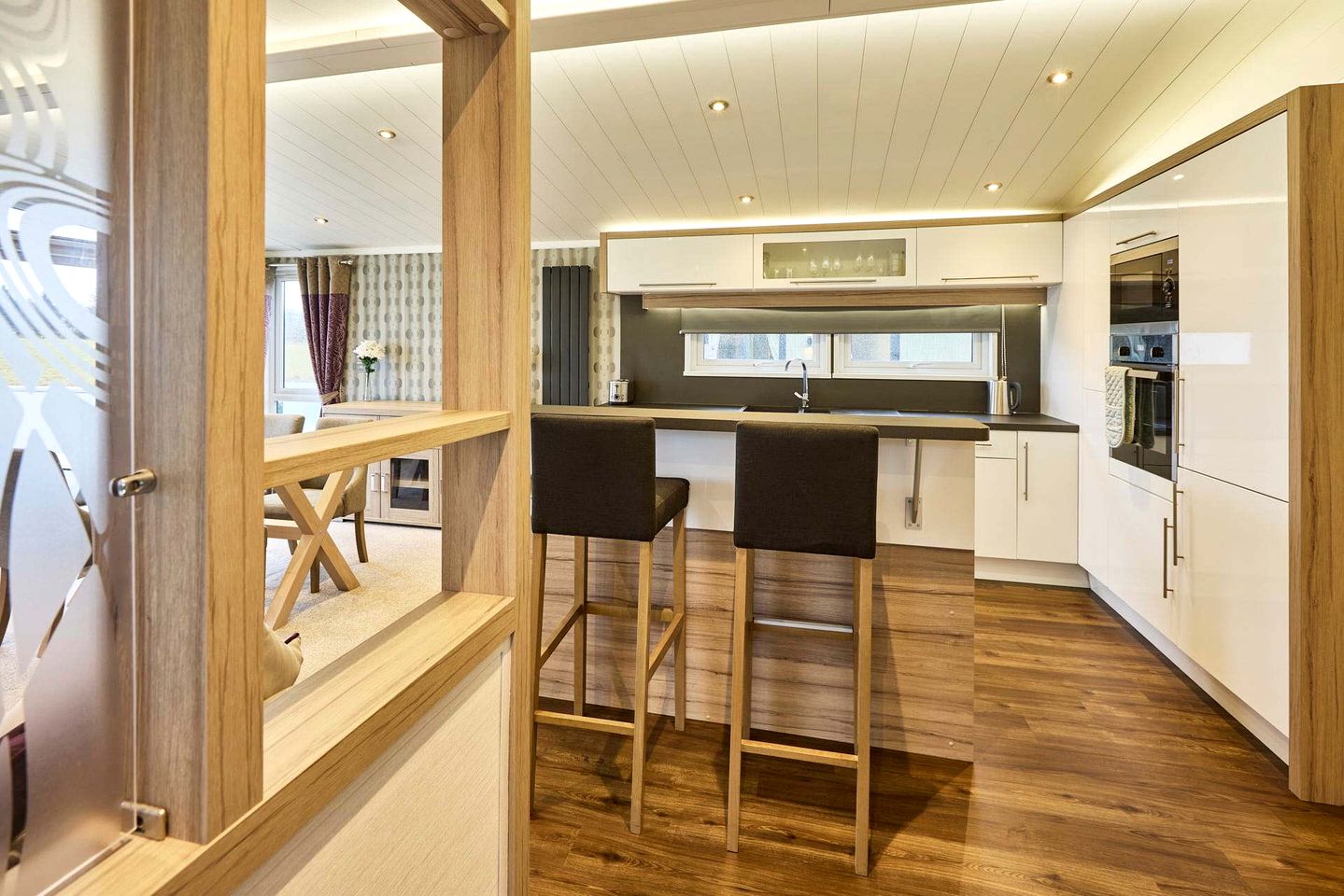 Stunning Spacious Lodge Nestled in the Countryside of Northumberland with Incredible Views and Sunken Hot Tub near Hexham, England