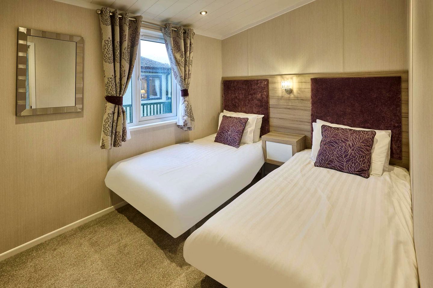 Stunning Spacious Lodge Nestled in the Countryside of Northumberland with Incredible Views and Sunken Hot Tub near Hexham, England