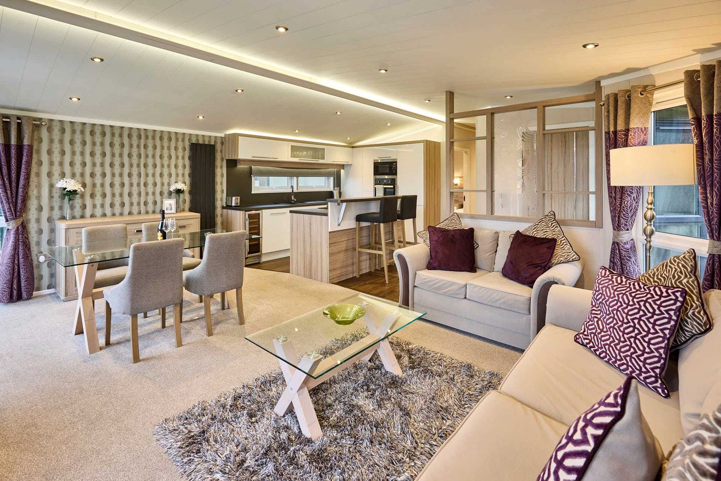 Stunning Spacious Lodge Nestled in the Countryside of Northumberland with Incredible Views and Sunken Hot Tub near Hexham, England