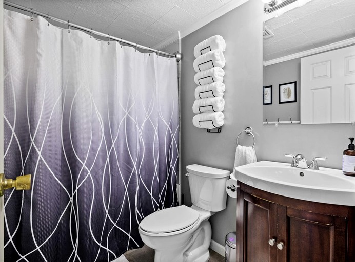 Cabins (United States of America, Gerrardstown, West Virginia)