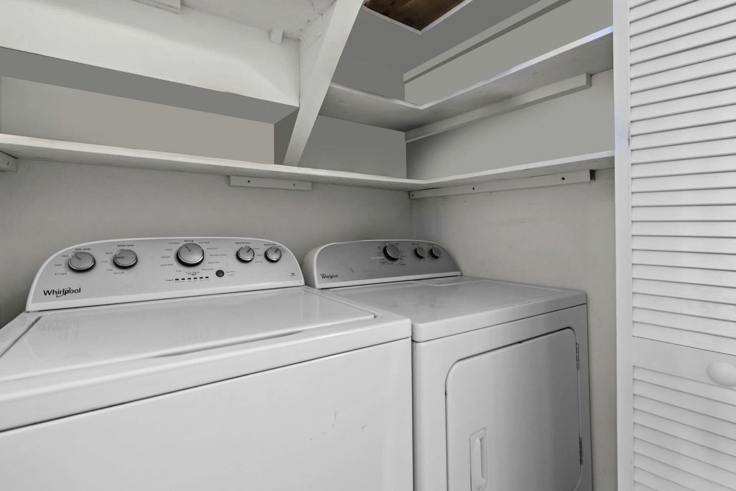 Fantastic Cabin with Barbecue and Hot-tub in Gerrardstown, West Virginia