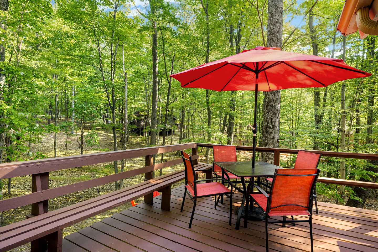 Incredible Cabin with Hot-tub and Barbecue in Hedgesville, West Virginia