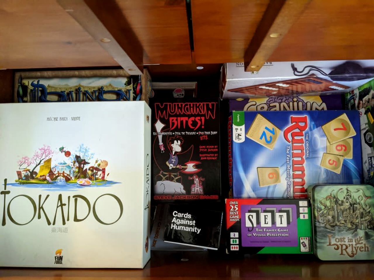 Peaceful Rustic Hideaway with Hot Tub, Fire Pit & Scenic Views in Berkeley Springs, West Virginia