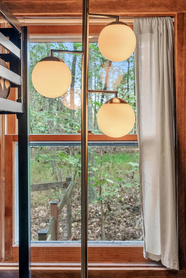 Rustic-Modern Creekside Cabin with Hot Tub, Kayaks & Trails Near Berkeley Springs, WV