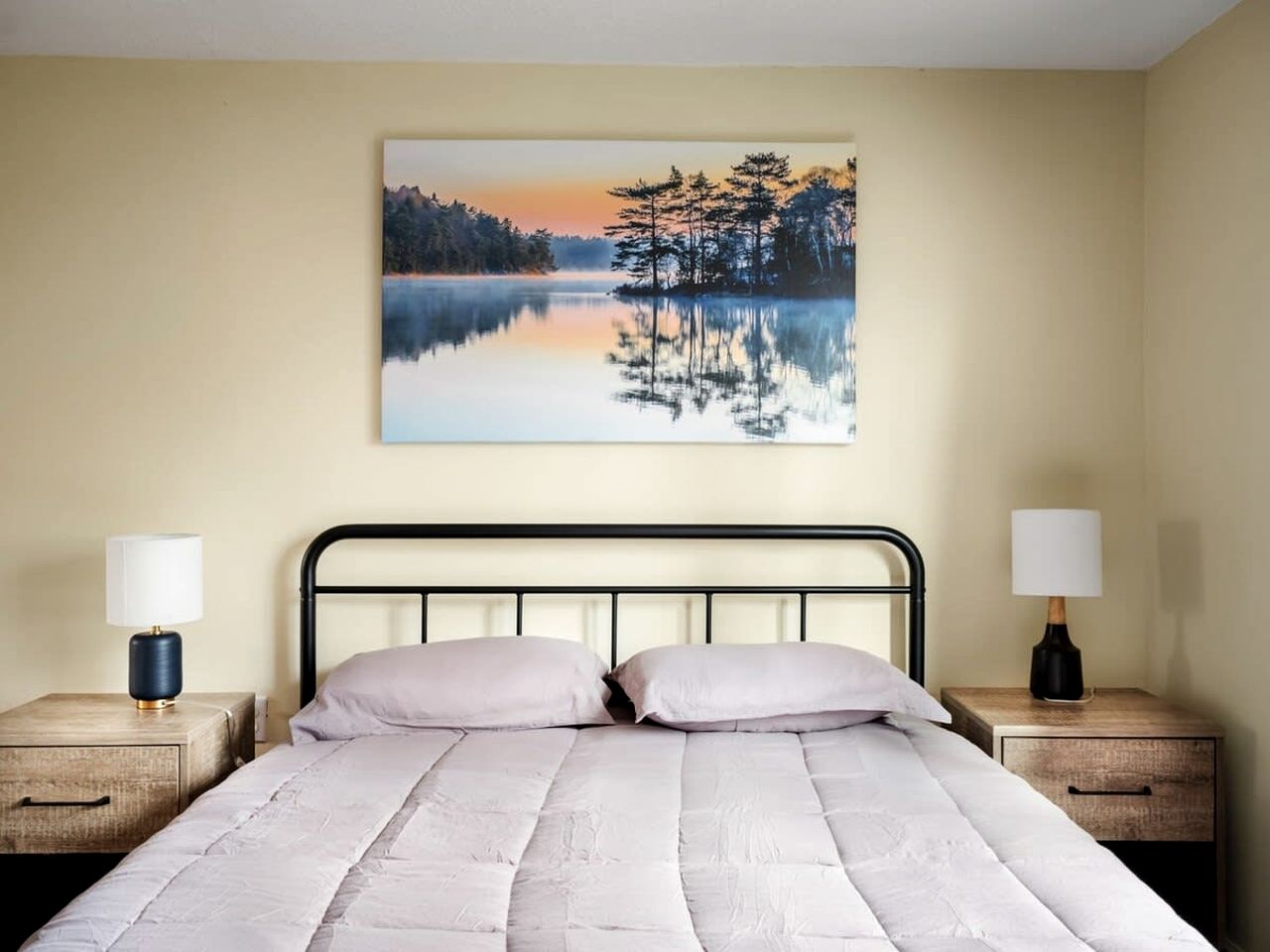 Modern Mountain Cottage with Hot Tub, Fire Pit Nestled in the Woods of Gerrardstown, WV