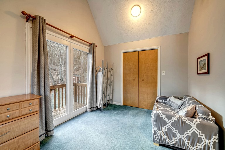 Cabins (United States of America, --, West Virginia)