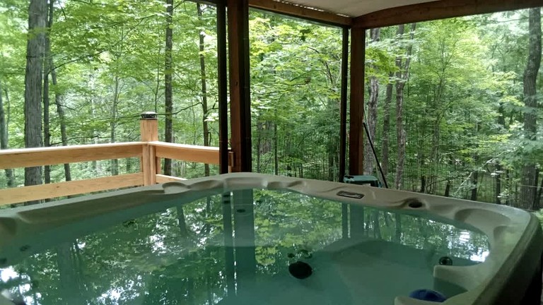 Cabins (United States of America, --, West Virginia)