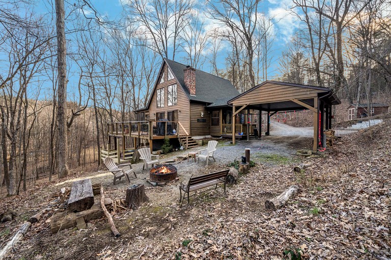 Cabins (United States of America, --, West Virginia)