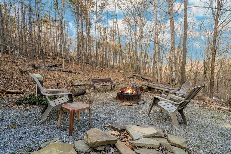 Cabins (United States of America, --, West Virginia)