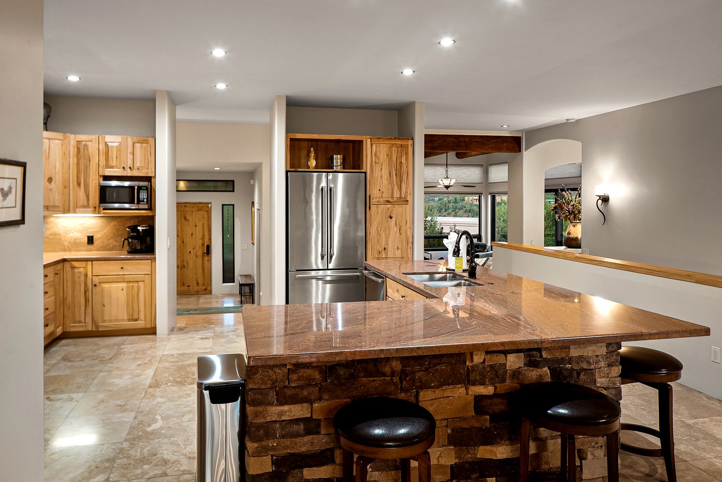 Beautiful Rental with Game Room, Hot-Tub and Views in Arizona