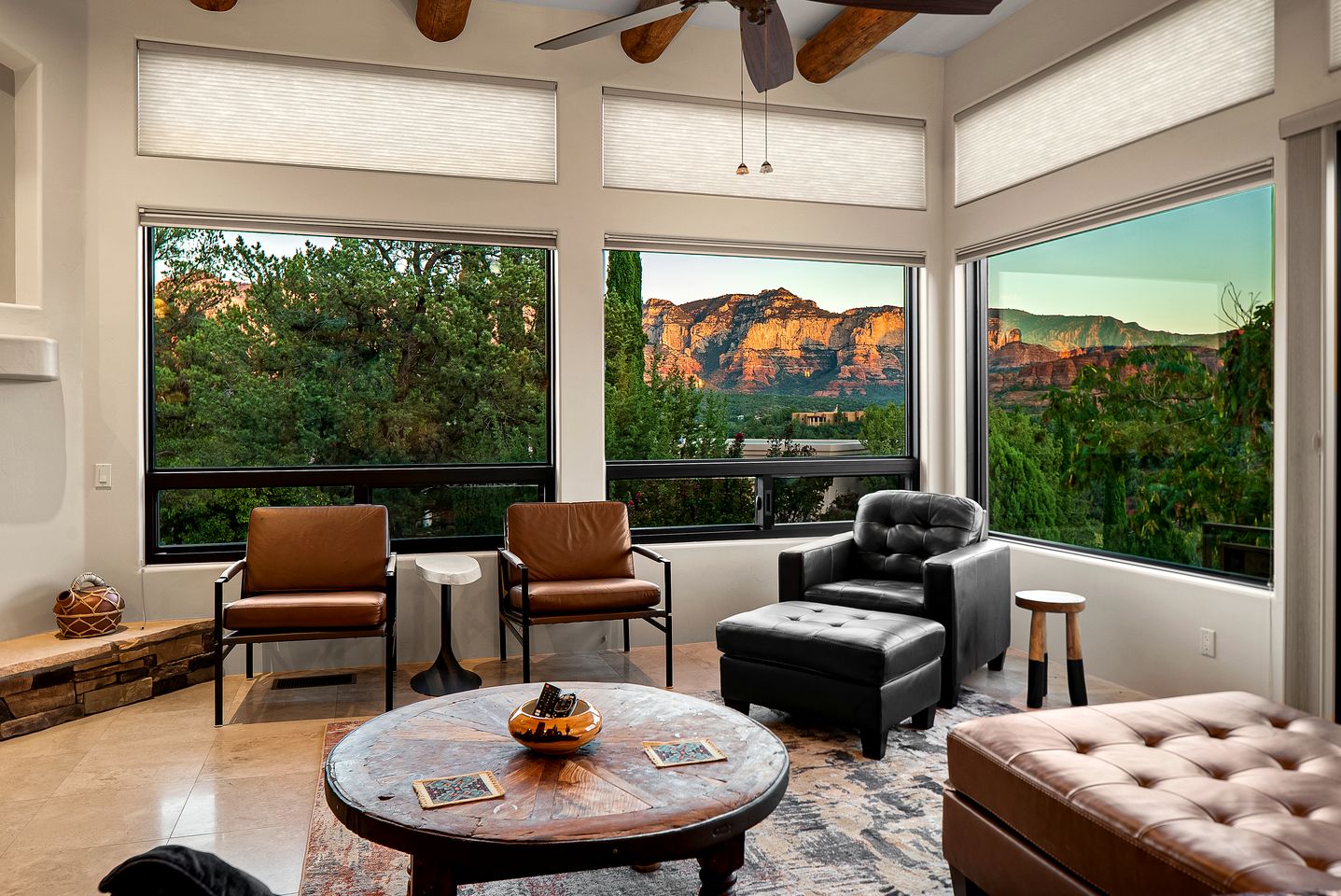 Beautiful Rental with Game Room, Hot-Tub and Views in Arizona