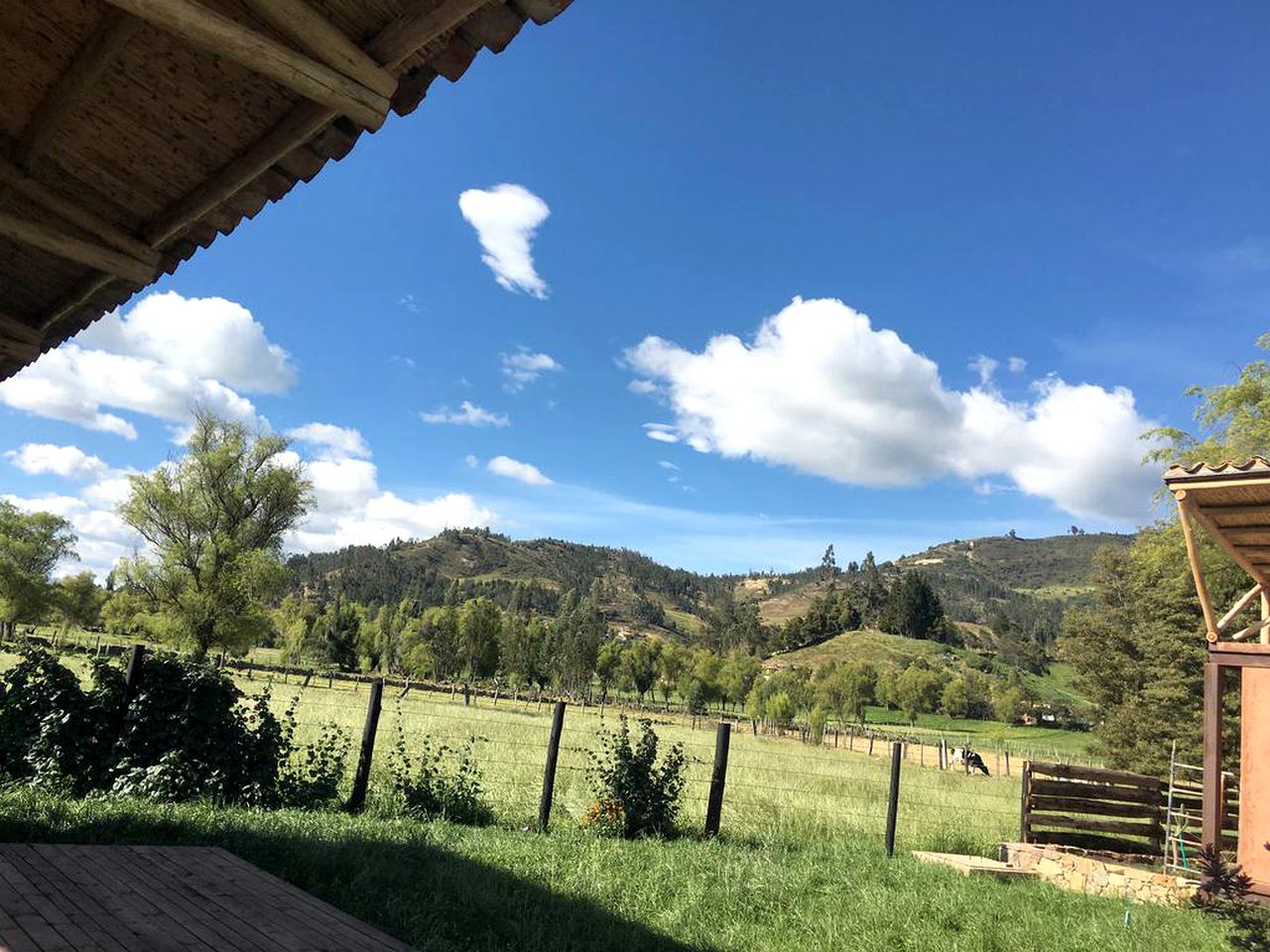 Inviting Studio Cabin Rental with a Jacuzzi near Lake Tota, Colombia