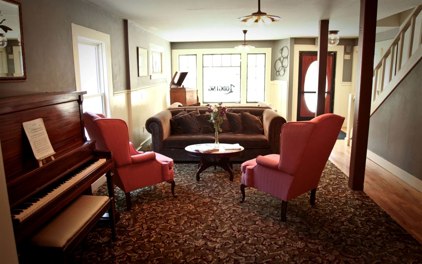 Delightful Boutique Property Close to Pine Mountain Lake, California