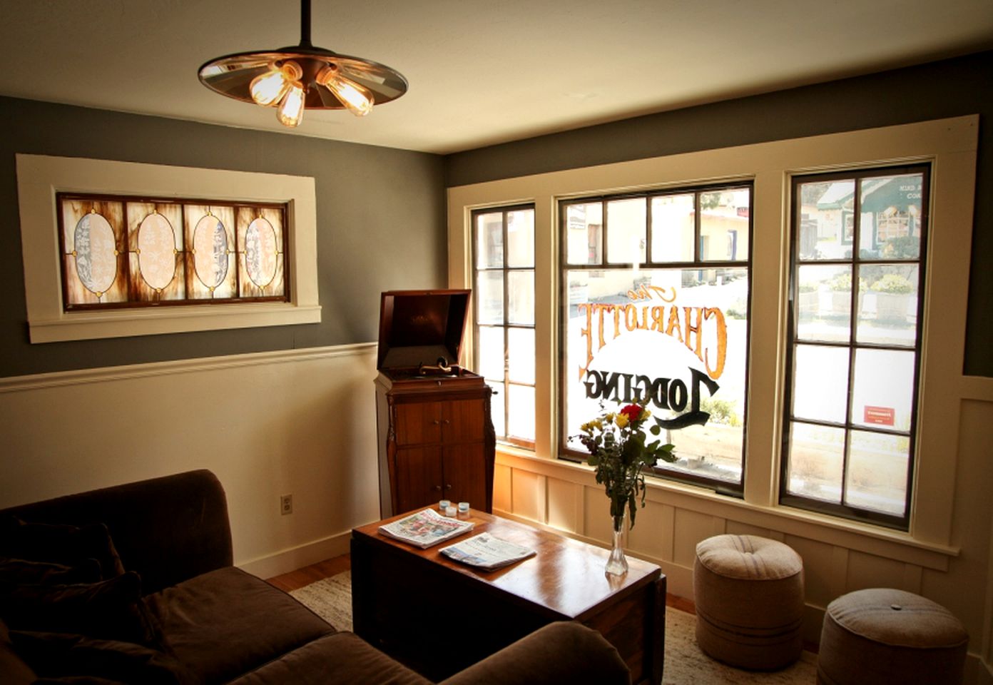 Inviting Boutique Property Room for Yosemite National Park Getaway in Groveland, California