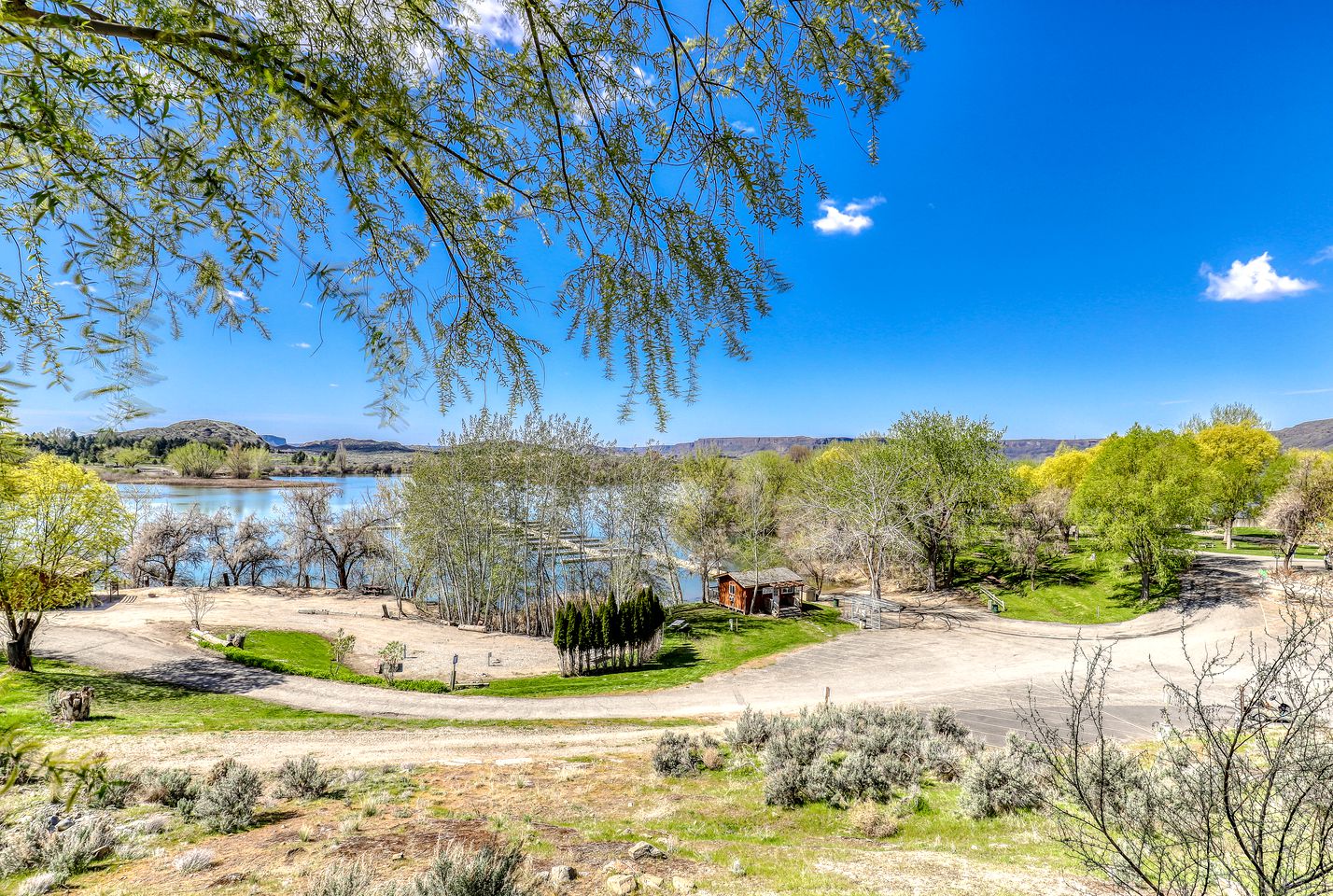 Cabin Electric City, Washington Glamping Hub