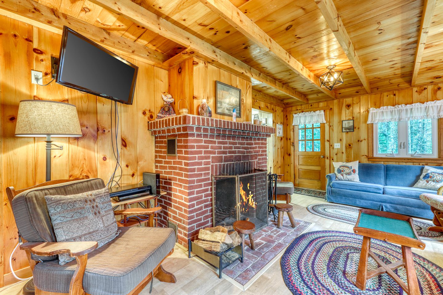 Cozy Cabin Southport, Maine Glamping Hub