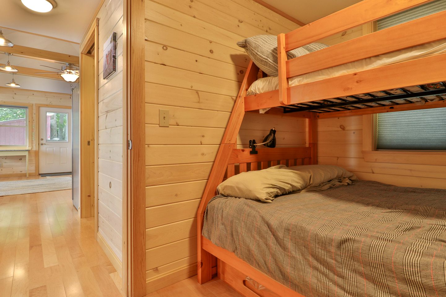 Waterfront Vacation Rental in Bowdoinham, Maine