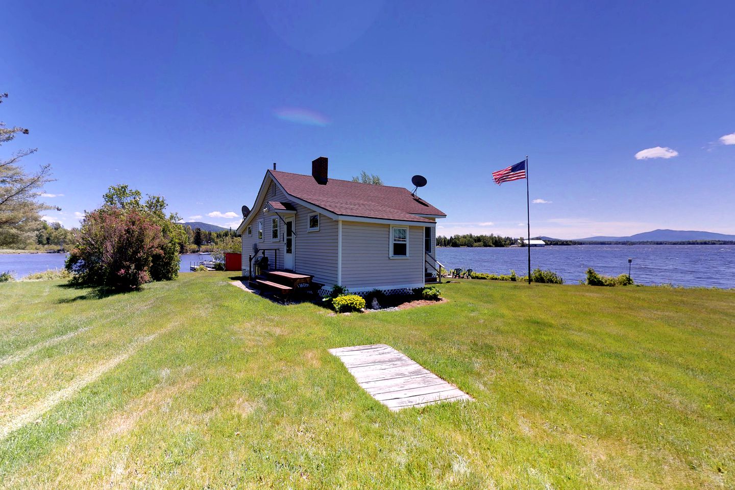 Cottage Getaway in Lily Bay, Maine
