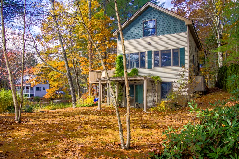 Dog Friendly Lake Cottage Rental In Poland Maine