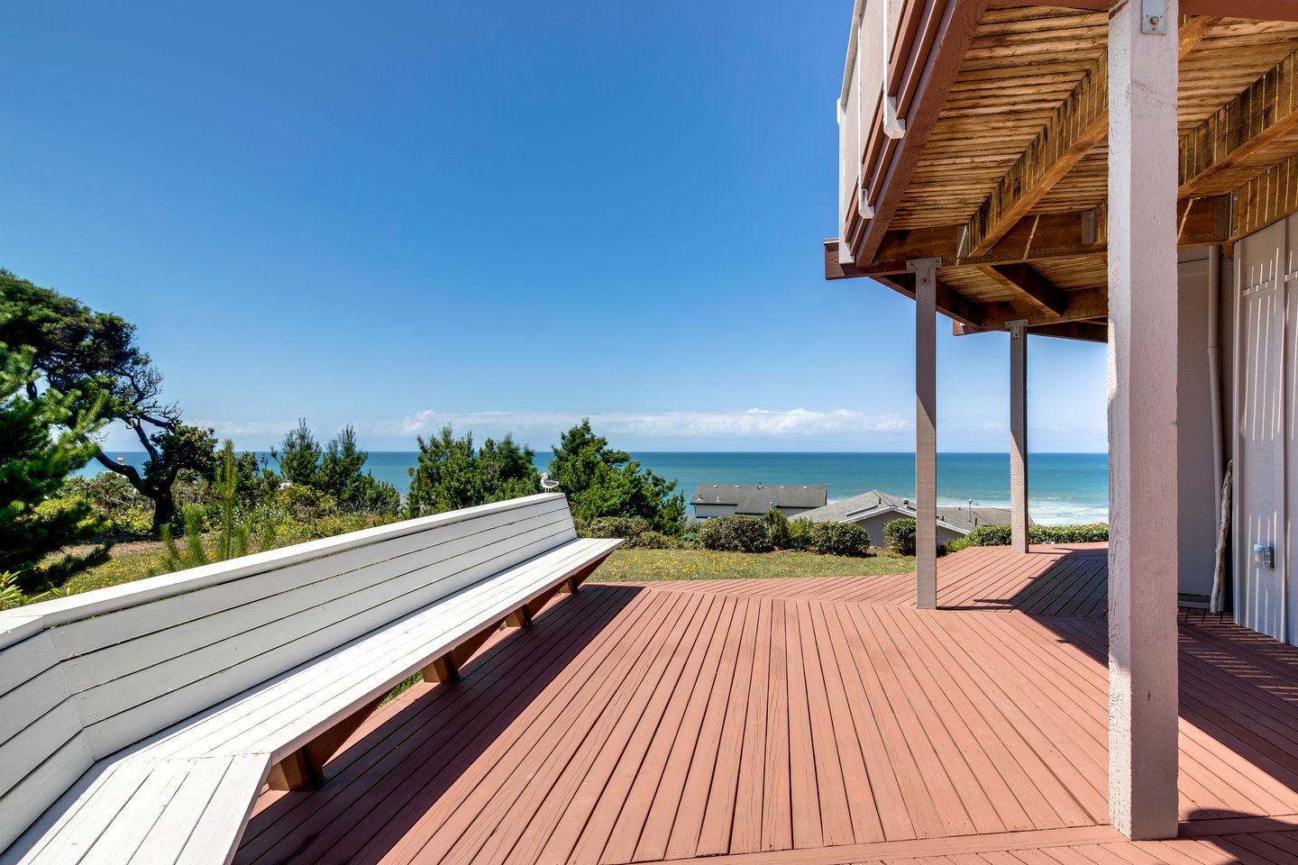 Cabin Depoe Bay, Oregon Glamping Hub