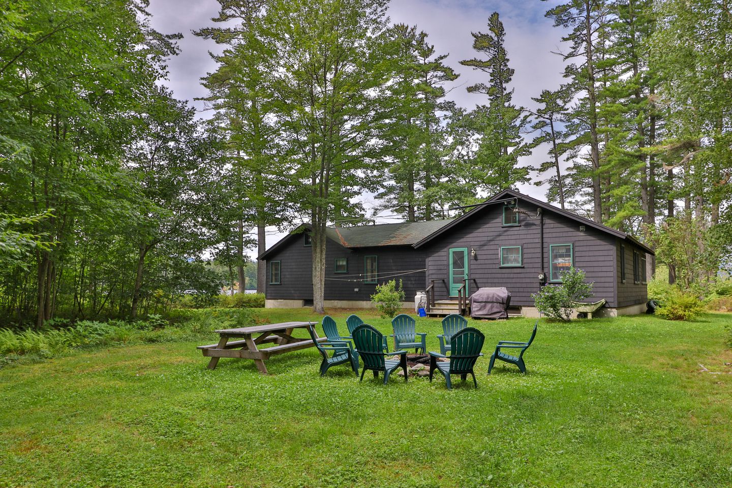 Vacation Getaway on Kezar Lake in Maine