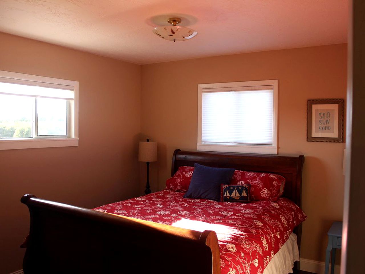 Unique Cottage Getaway on Farm in Oak Harbor, Washington