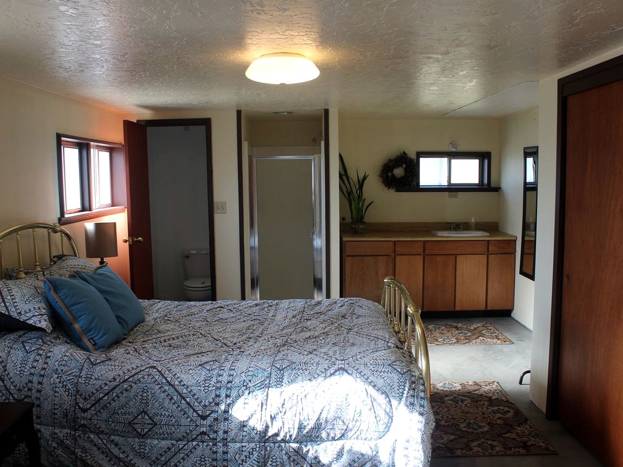 Unique Cottage Getaway on Farm in Oak Harbor, Washington