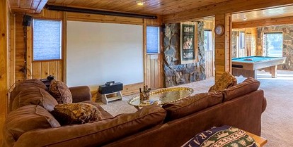 Romantic Getaway with Shared Finnish Sauna near Bridger Canyon, Montana photo 3