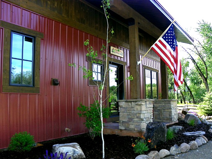 Cabins (Glen, Montana, United States)