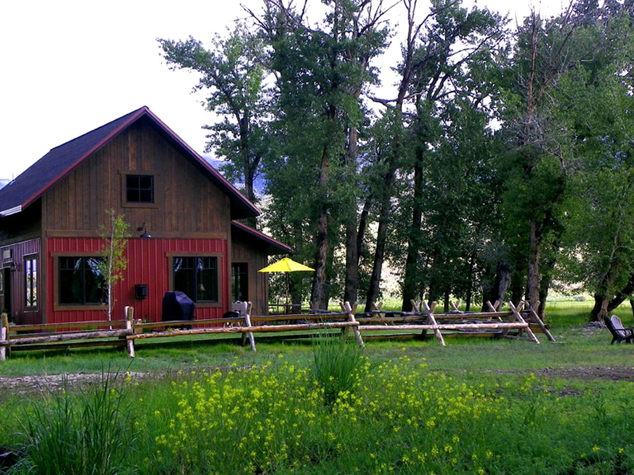 Western Ranch Cabin Getaway on the Big Hole River in Montana