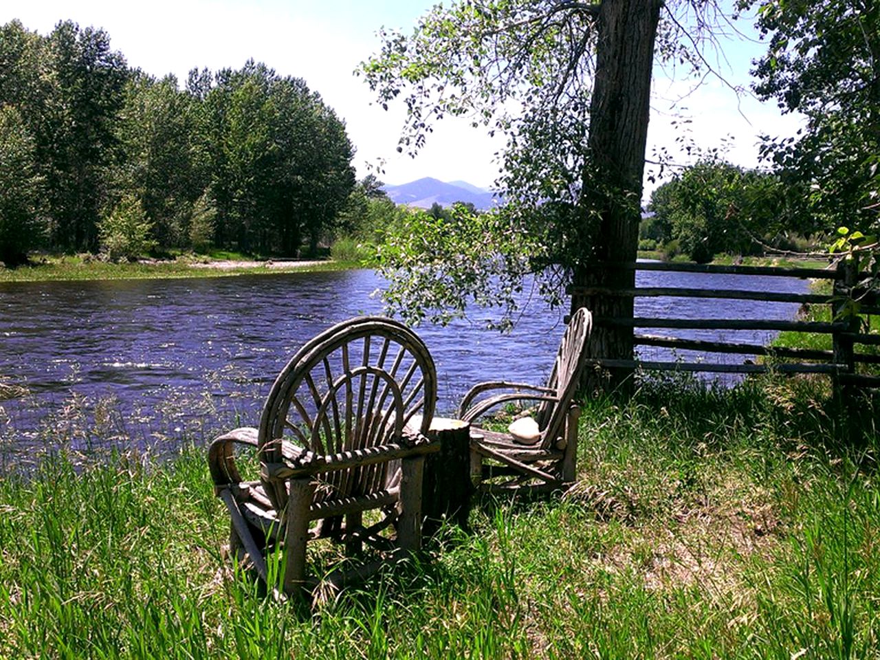 Western Ranch Cabin Getaway on the Big Hole River in Montana