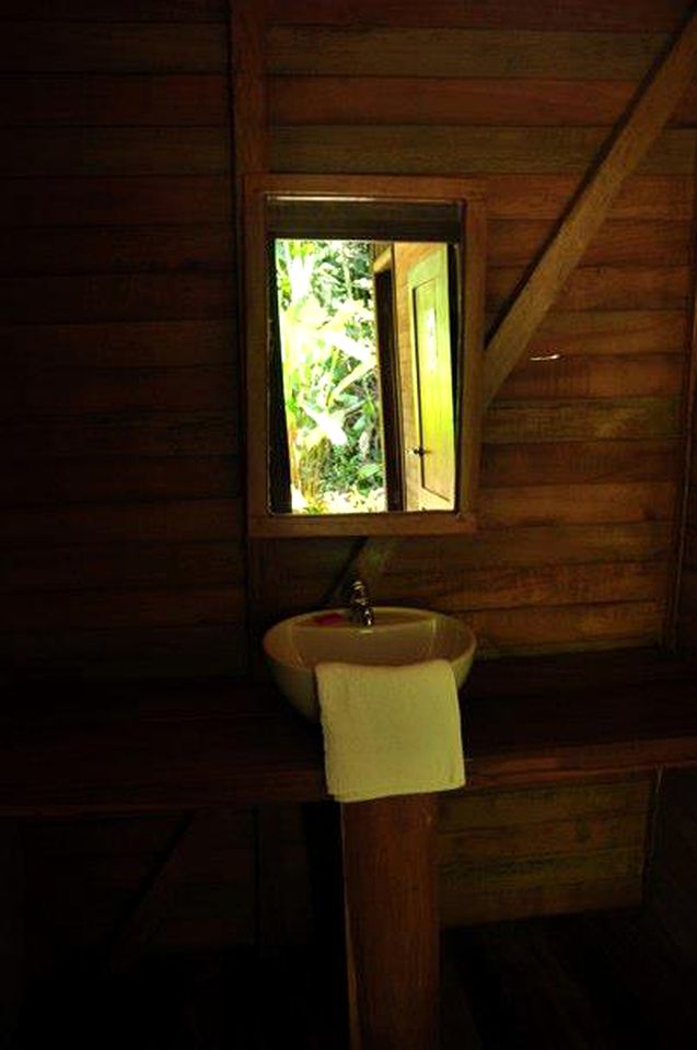 Relaxing Family-Friendly Cabin Rental in Amazon Rainforest, Ecuador